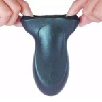 Męski masturbator DORCEL wyróżnia się eleganckim designem i połyskiem.