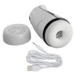 W zestawie znajduje się nakładka ochronna oraz kabel USB do ładowania urządzenia.