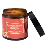 Świeca zapachowa o aromacie soczystych jabuszek. Wyjątkowy design.